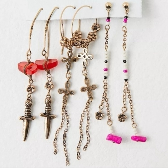 Free People Sirens Hoop Set Gold Hot Pink NWT Dangles Earrings Bohemian Daggers - Picture 1 of 12